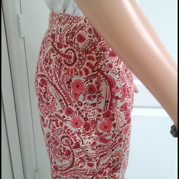 Summer Skirt with 3% Spandex by Ann Taylor Loft. - Picture 4 of 12